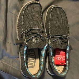 Women’s or men’s grey hey dudes W10 mens7